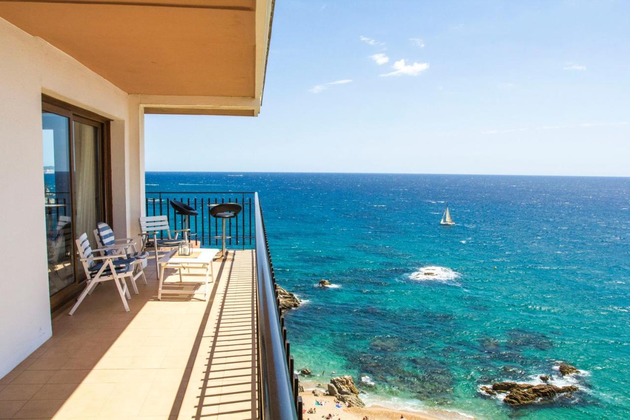 Spacious Seafront Apartment Platja d'Aro Dış mekan fotoğraf